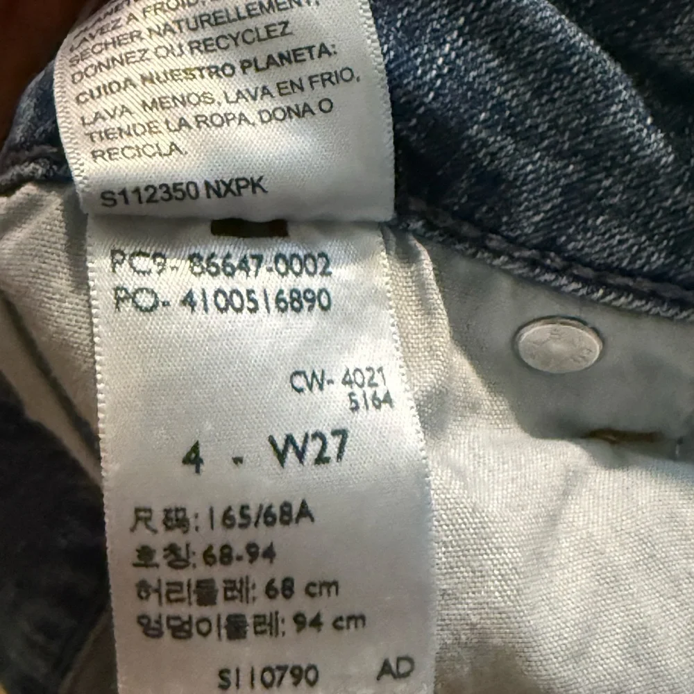 Signature by Levi Strauss Blue Jean Shorts, Size 4, Casual Style Summer Everyday
